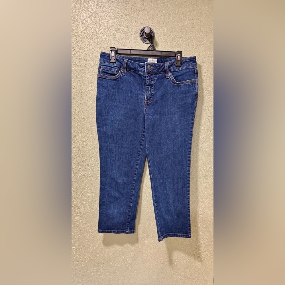 St. John's Bay Classic Blue Cropped Jeans
